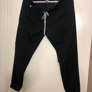 Figs Zamora Joggers (L) Black